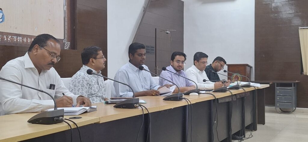 जन्म प्रमाण पत्र बनाने के लिए दी जाए आवश्यक सहूलियत – कलेक्टर  हरिस एस
