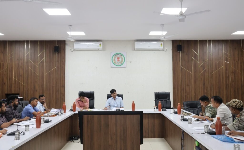 वनाधिकार हेतु प्राप्त आवेदनों का ग्रामसभा में करें निराकरण