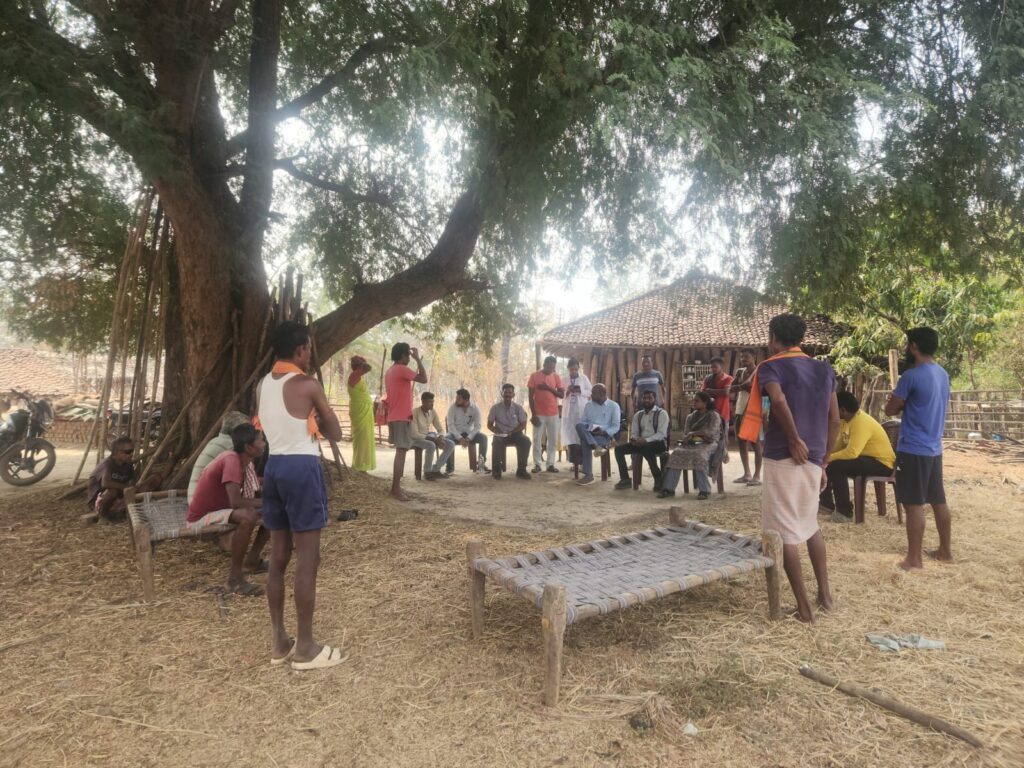 भोपालपटनम क्षेत्र में विकास कार्यों को मिली गति: निर्माण कार्यों का निरीक्षण, आवास चौपाल में हितग्राहियों को किया गया प्रेरित