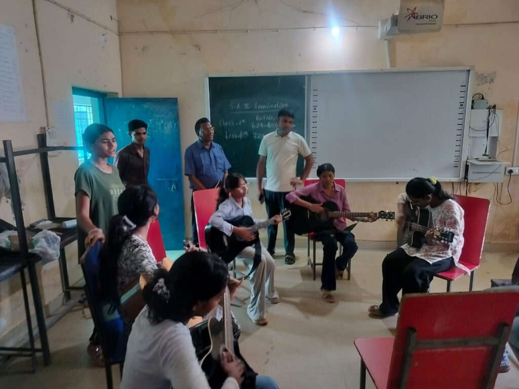ग्रीष्मकालीन खेल शिविर में निखर रही अंचल के बच्चों की प्रतिभाएं