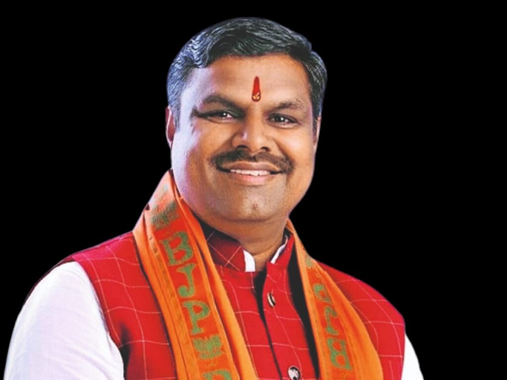 वीएसके ऐप में तकनीकी त्रुटियों के कारण किसी शिक्षक का वेतन नहीं कटेगा – गजेंद्र यादव