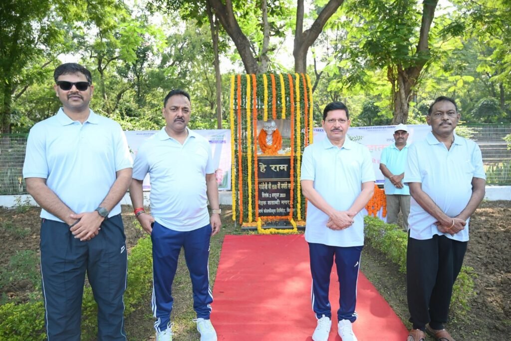एसईसीएल मुख्यालय में मनाई गई गांधी जयंती, स्वच्छता ही सेवा व स्पेशल कैंपेन 6 के तहत हैप्पी रन का आयोजन
